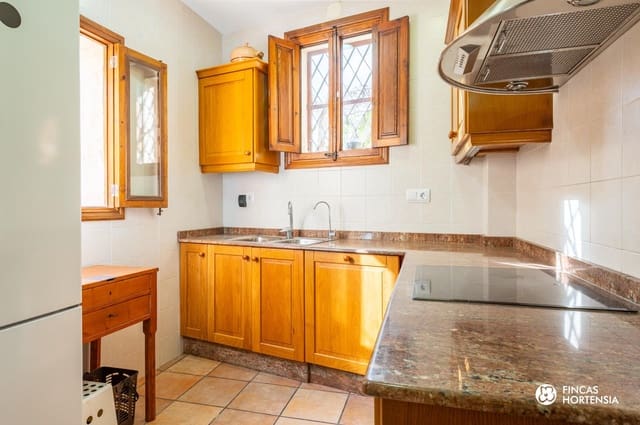 4 slaapkamer Huis te huur in Valldemosa - € 2.500 (Ref: 9276259)