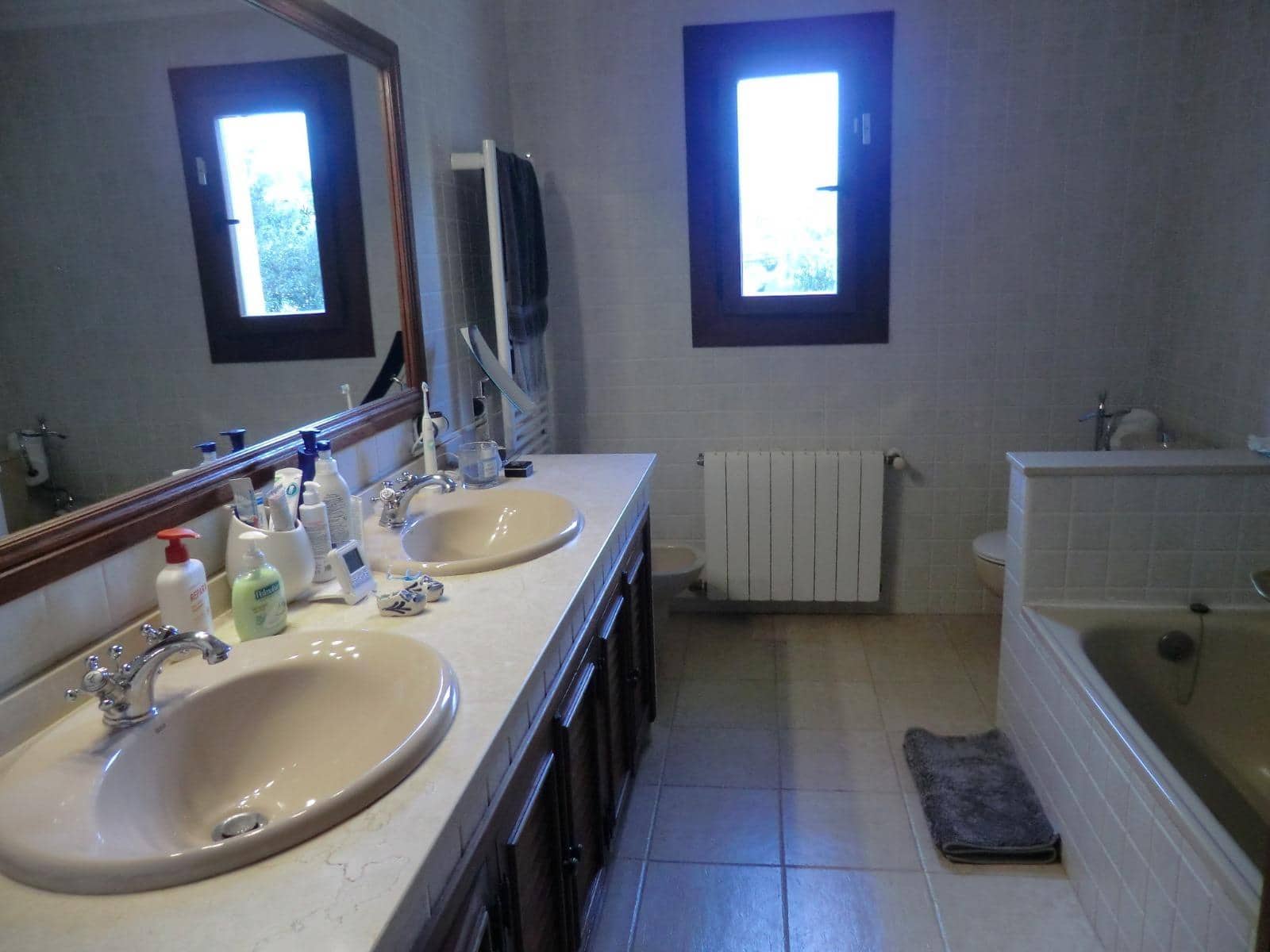 4 soveværelse Villa til leje i Lloseta med swimmingpool garage - € 3.500 (Ref: 9378949)