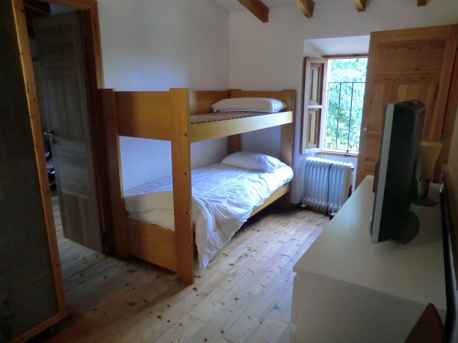 4 bedroom Finca/Country House for rent in Binissalem with pool - € 2,400 (Ref: 9481162)