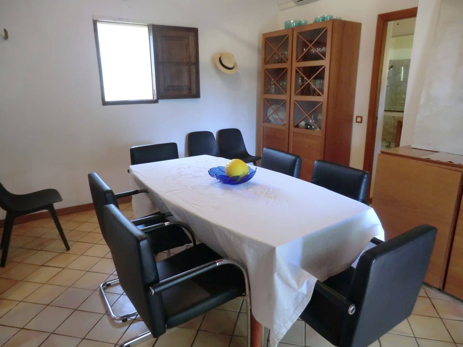 4 bedroom Finca/Country House for rent in Binissalem with pool - € 2,400 (Ref: 9481162)
