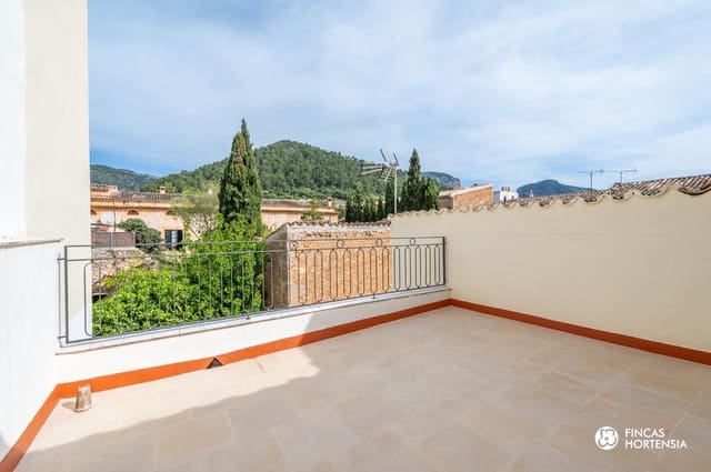 4 slaapkamer Huis te koop in Alaró met garage - € 1.050.000 (Ref: 9799164)