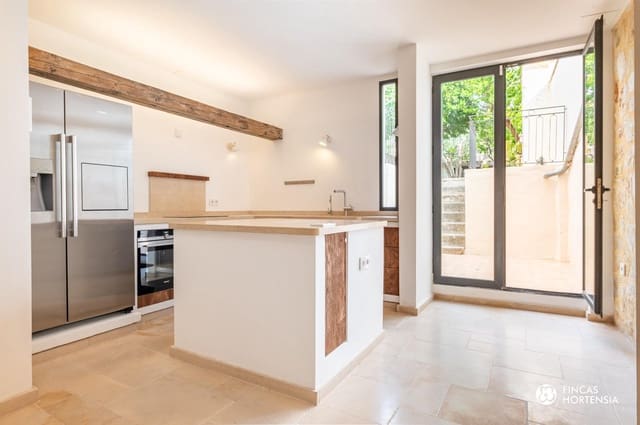 4 slaapkamer Huis te koop in Alaró met garage - € 1.050.000 (Ref: 9799164)