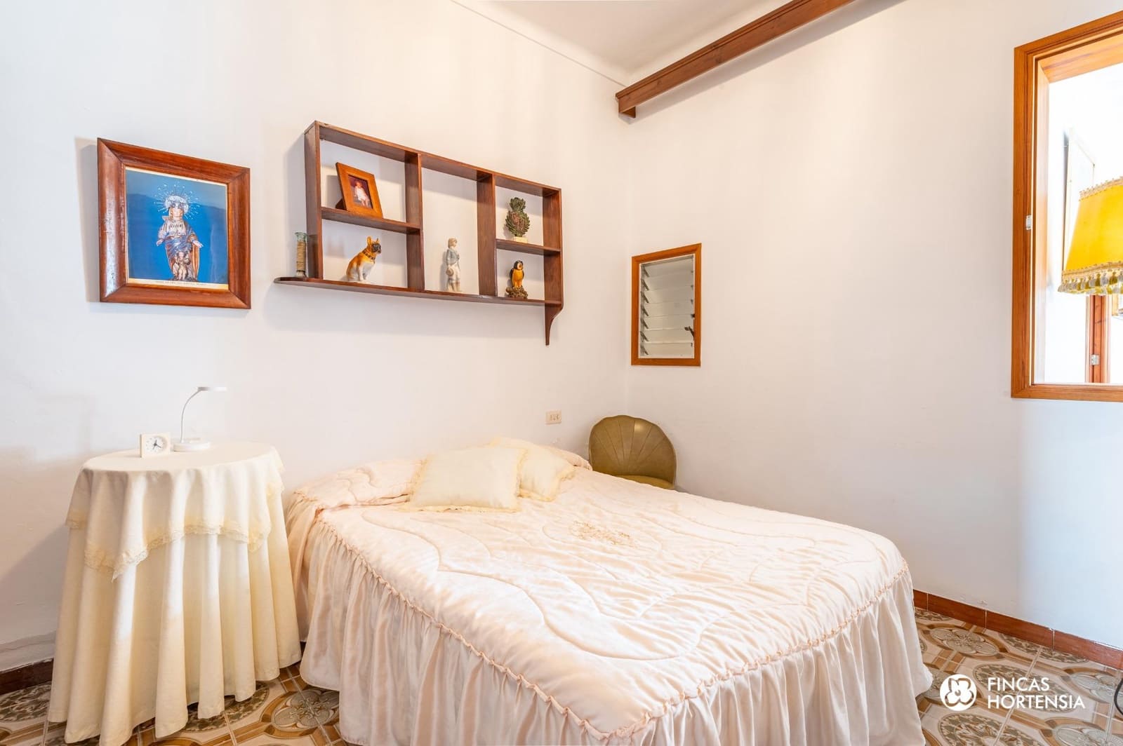 5 bedroom Bungalow for sale in Alaro with garage - € 690,000 (Ref: 9815808)
