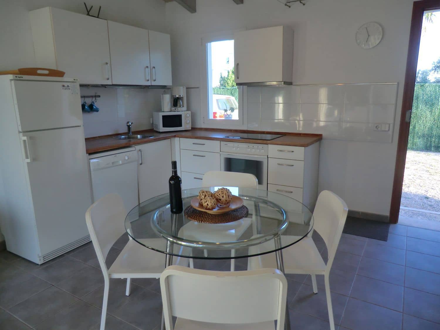 2 bedroom Villa for rent in Lloseta with pool garage - € 2,000 (Ref: 9851691)