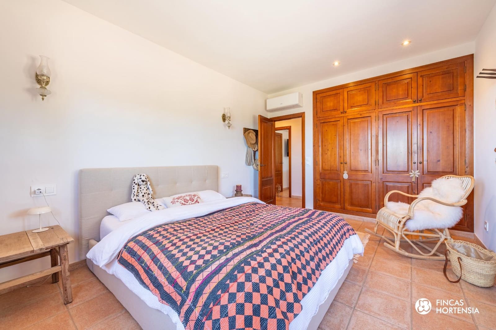4 bedroom Finca/Country House for sale in Inca with pool garage - € 1,750,000 (Ref: 9868527)