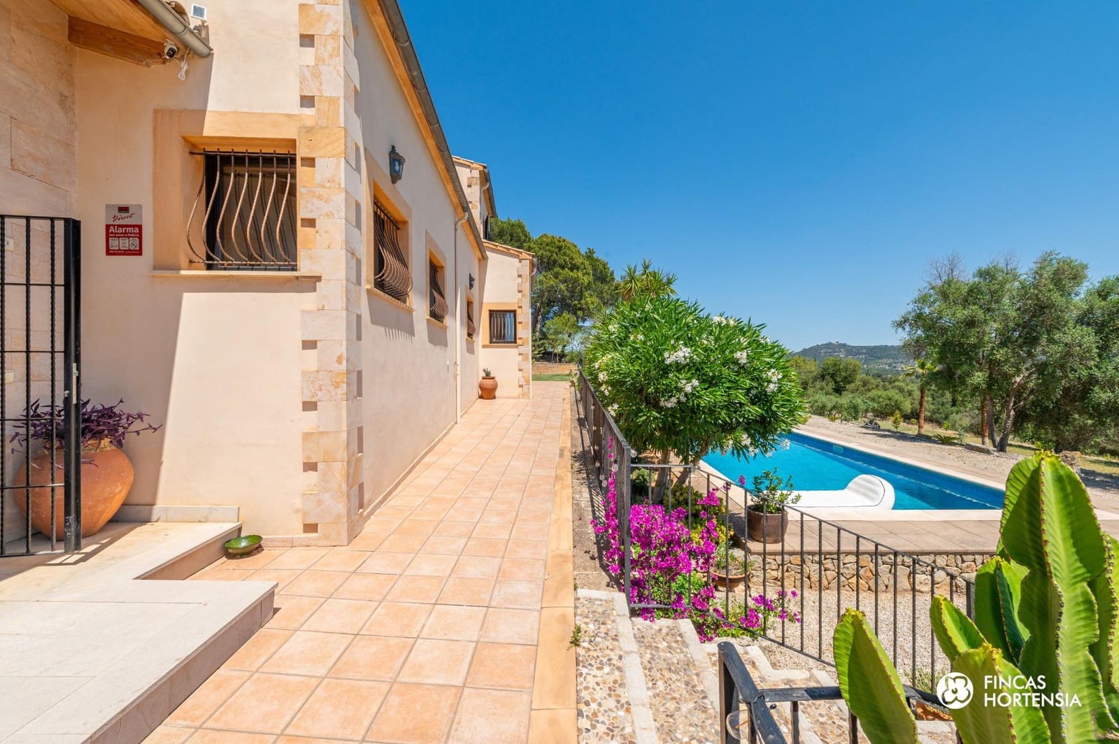 4 bedroom Finca/Country House for sale in Inca with pool garage - € 1,750,000 (Ref: 9868527)