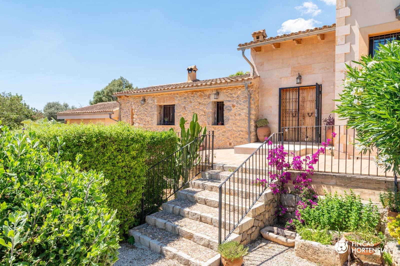 4 bedroom Finca/Country House for sale in Inca with pool garage - € 1,750,000 (Ref: 9868527)