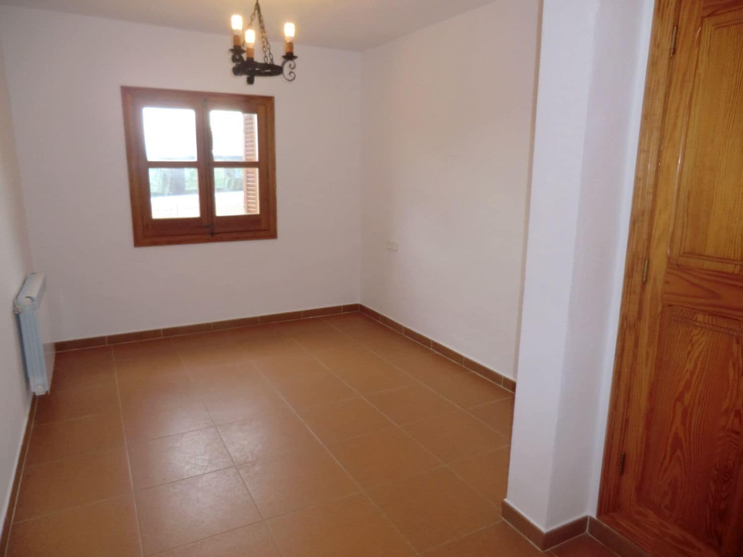 3 camera da letto Finca/Casa di Campagna da affittare in Alaro con garage - 2.500 € (Rif: 9881883)