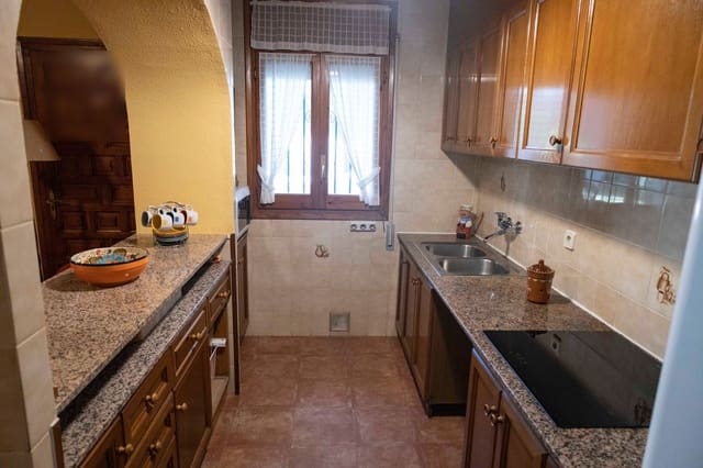 4 quarto Moradia para venda em Alcossebre, Alcalá de Xivert com piscina garagem - 485 000 € (Ref: 10008165)