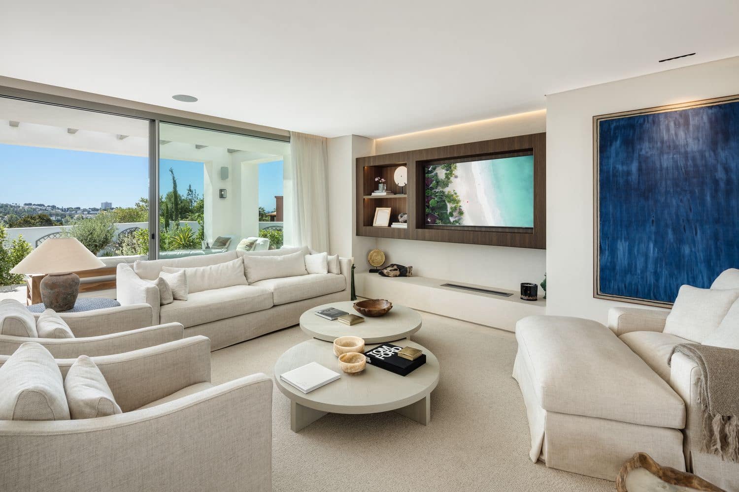 6 bedroom Villa for sale in La Quinta with pool garage - € 4,250,000 (Ref: 8509975)