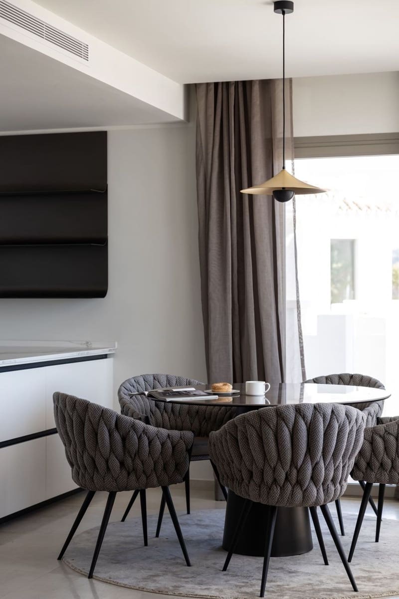 2 quarto Apartamento para venda em Nueva Andalucia com piscina garagem - 1 595 000 € (Ref: 8518997)