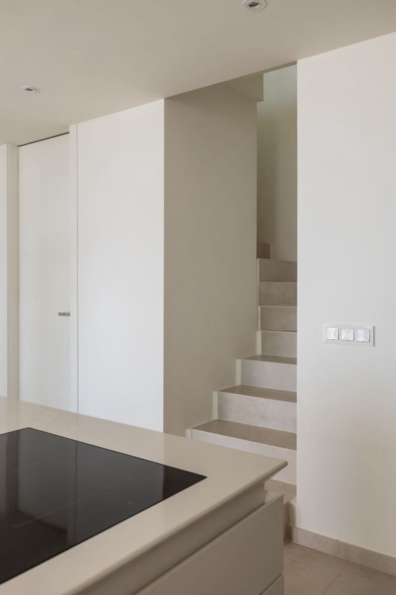 4 sypialnia Apartament na sprzedaż w Nueva Andalucia z basenem garażem - 2 895 000 € (Ref: 8527533)