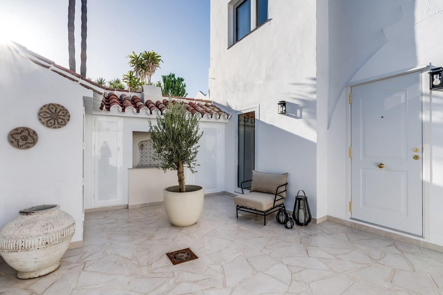 4 soveværelse Byhus til salg i Aloha Golf med swimmingpool garage - € 1.495.000 (Ref: 8696109)