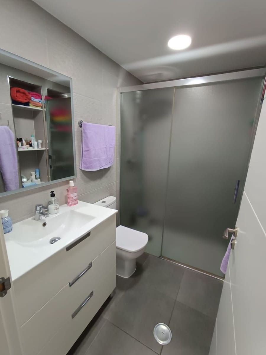 2 soverom Leilighet til salgs i Nueva Andalucia med svømmebasseng garasje - € 480 000 (Ref: 8824708)