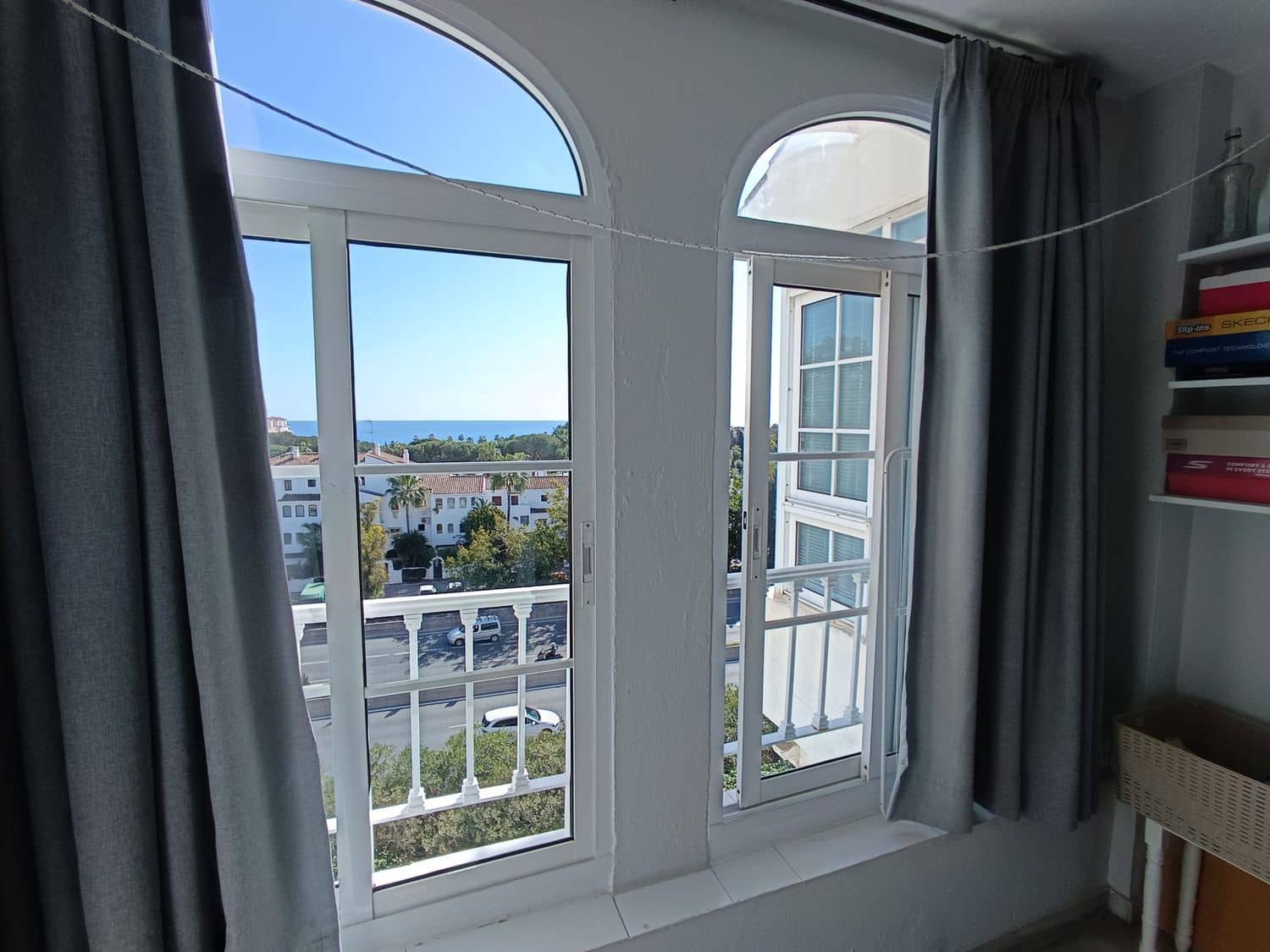 2 soverom Leilighet til salgs i Nueva Andalucia med svømmebasseng garasje - € 480 000 (Ref: 8824708)