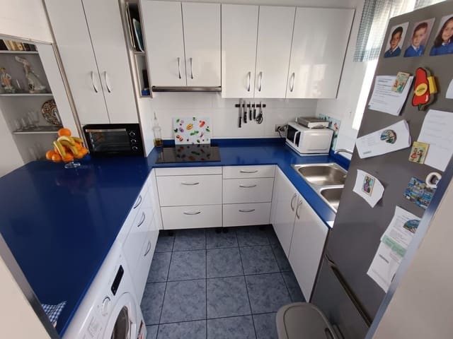 2 makuuhuone Huoneisto myytävänä paikassa Nueva Andalucía Centro, Marbella mukana uima-altaan 
autotalli - 480 000 € (Ref: 8824708)