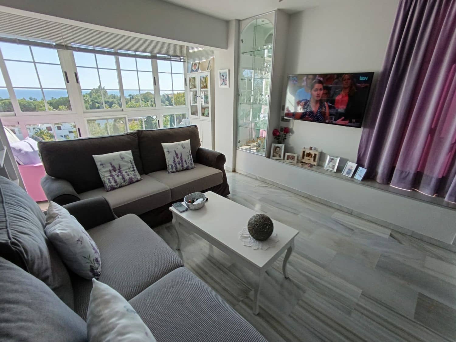 2 soverom Leilighet til salgs i Nueva Andalucia med svømmebasseng garasje - € 480 000 (Ref: 8824708)