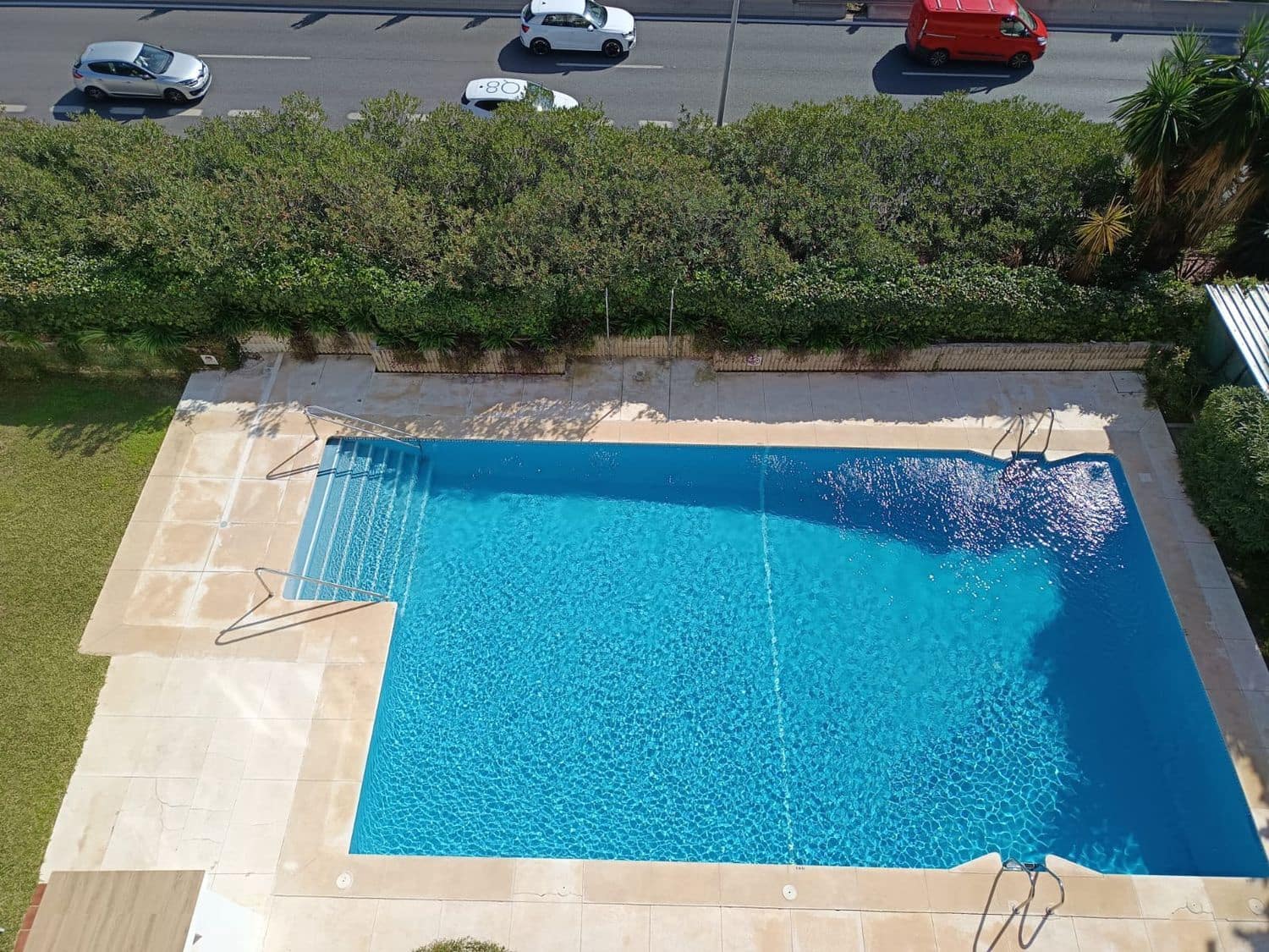 2 soverom Leilighet til salgs i Nueva Andalucia med svømmebasseng garasje - € 480 000 (Ref: 8824708)