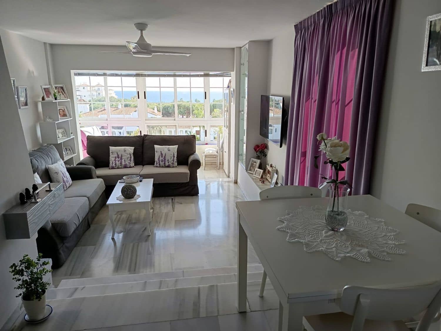 2 soverom Leilighet til salgs i Nueva Andalucia med svømmebasseng garasje - € 480 000 (Ref: 8824708)