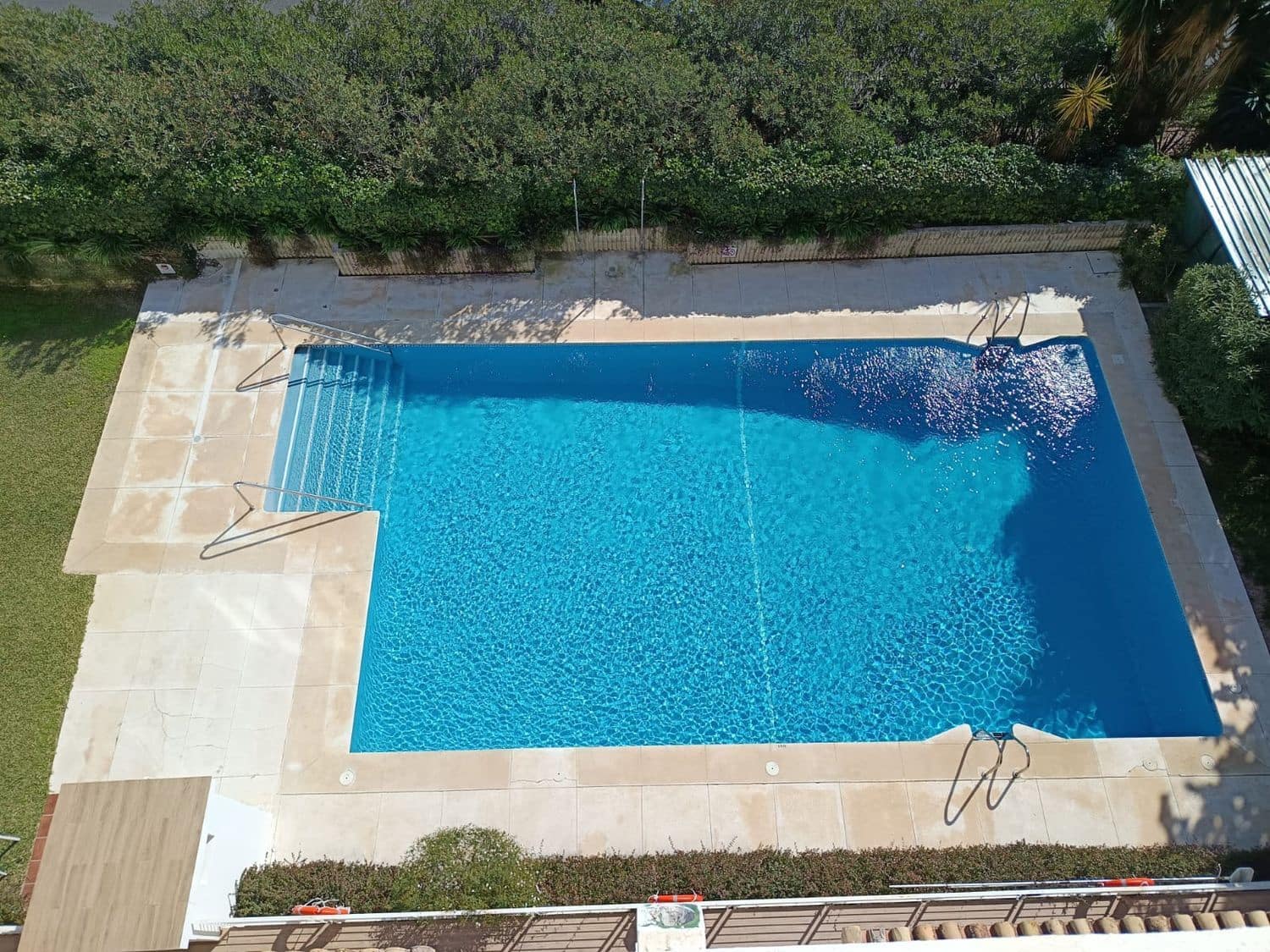 2 soverom Leilighet til salgs i Nueva Andalucia med svømmebasseng garasje - € 480 000 (Ref: 8824708)