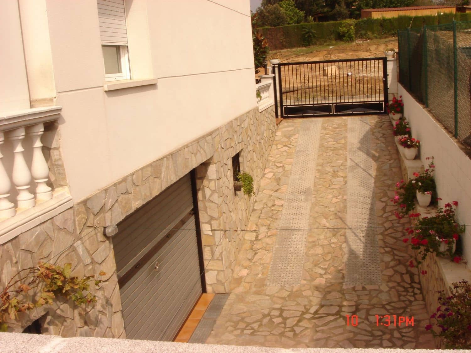 3 makuuhuone Huvila myytävänä paikassa Lloret de Mar mukana uima-altaan 
autotalli - 815 000 € (Ref: 8835988)