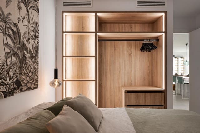 3 bedroom Apartment for sale in Puerto Banus, Marbella with pool garage - € 650,000 (Ref: 8901747)