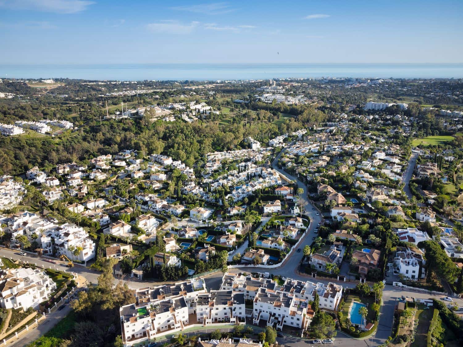 Apartamento de 3 habitaciones en Puerto Banus en venta con piscina garaje - 650.000 € (Ref: 8901747)