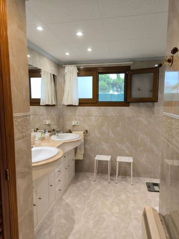 4 soveværelse Villa til salg i Alcossebre, Alcalá de Xivert med swimmingpool garage - € 1.700.000 (Ref: 9195247)