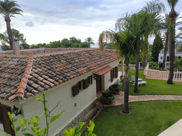 4 soveværelse Villa til salg i Alcossebre, Alcalá de Xivert med swimmingpool garage - € 1.700.000 (Ref: 9195247)