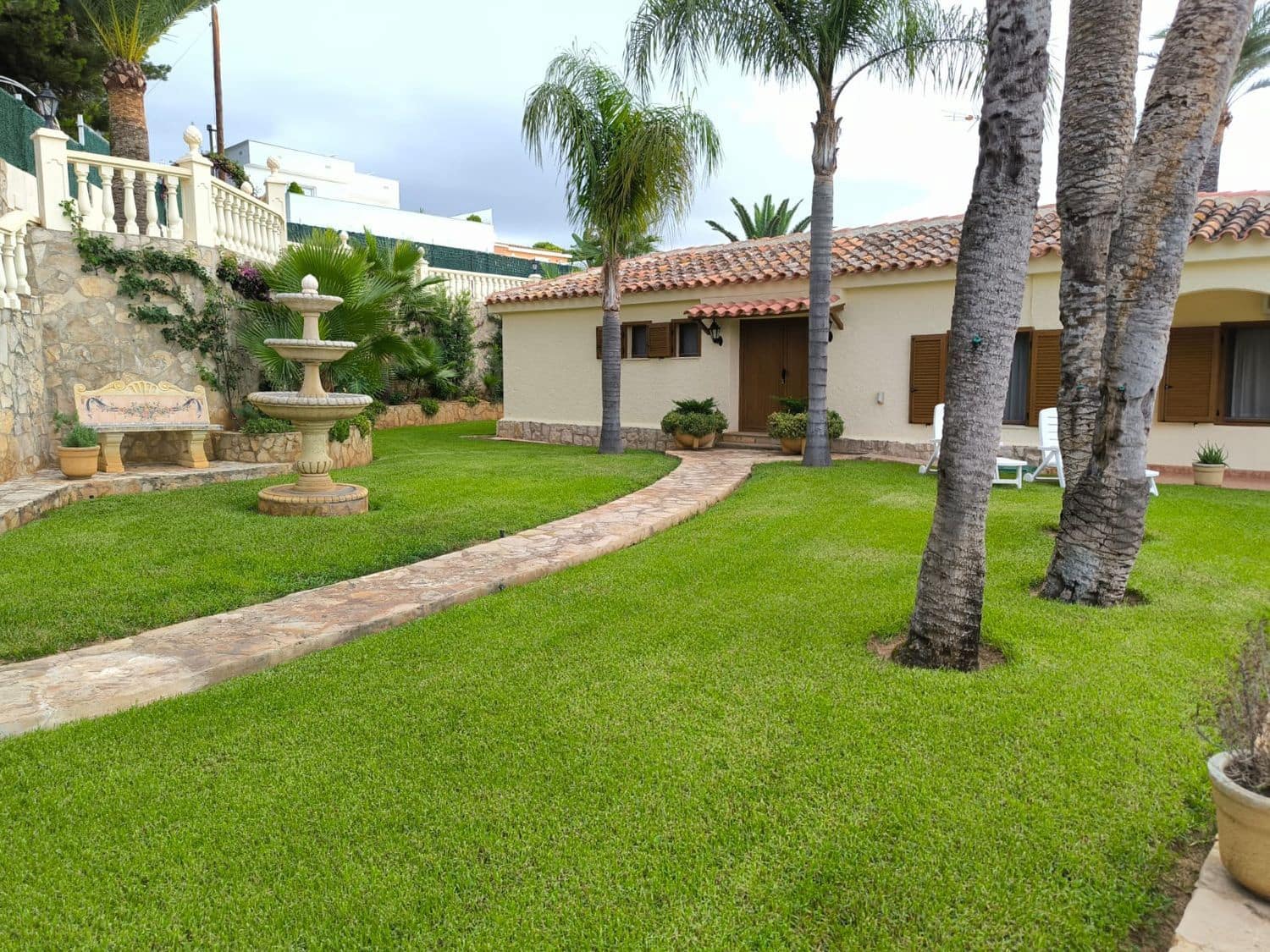 4 soveværelse Villa til salg i Alcossebre med swimmingpool garage - € 1.700.000 (Ref: 9195247)