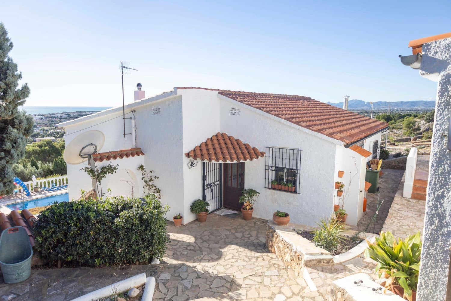 4 bedroom Villa for sale in Alcossebre with pool garage - € 699,999 (Ref: 9445556)