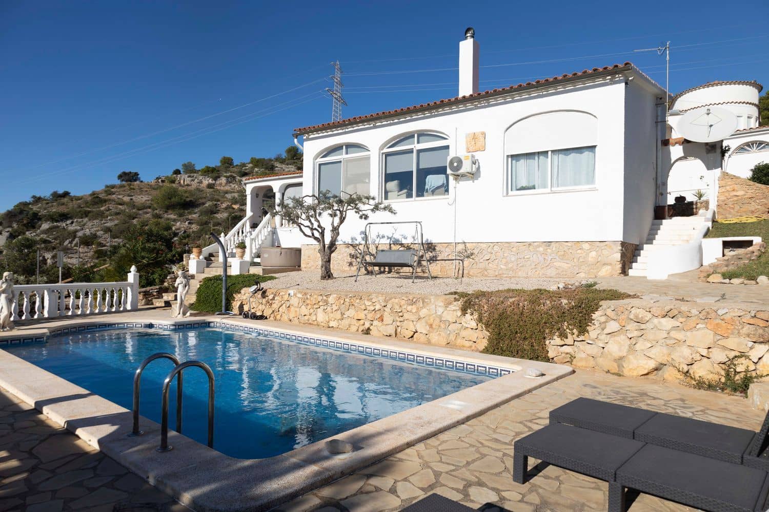 4 bedroom Villa for sale in Alcossebre with pool garage - € 699,999 (Ref: 9445556)