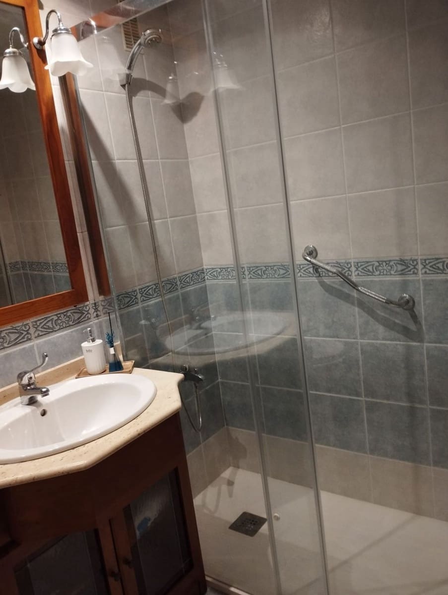Apartamento de 2 habitaciones en Torremolinos en venta con piscina garaje - 360.000 € (Ref: 9508235)