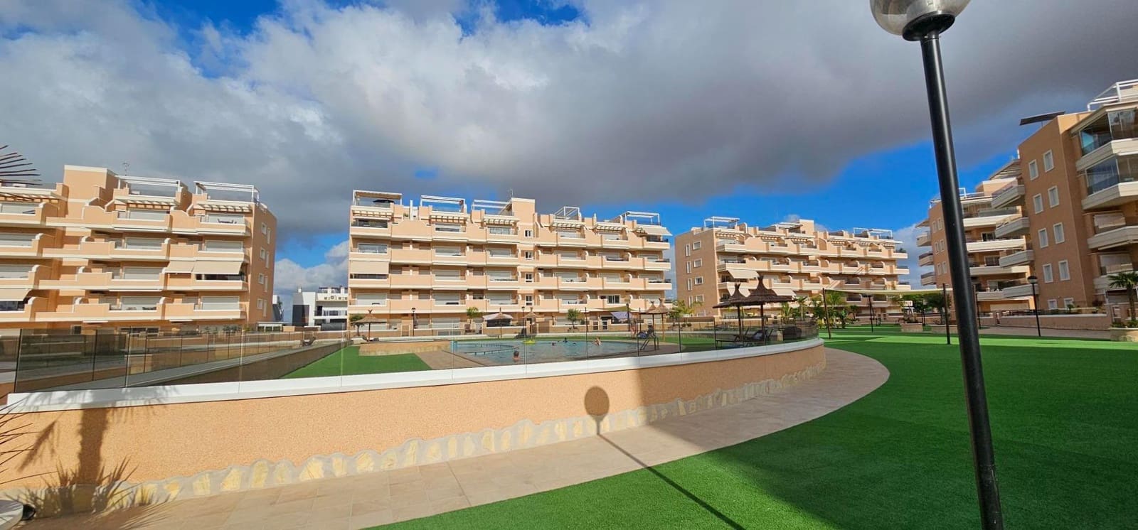 3 Zimmer Apartment zu verkaufen in El Raso mit Pool Garage - 344.900 € (Ref: 10004152)