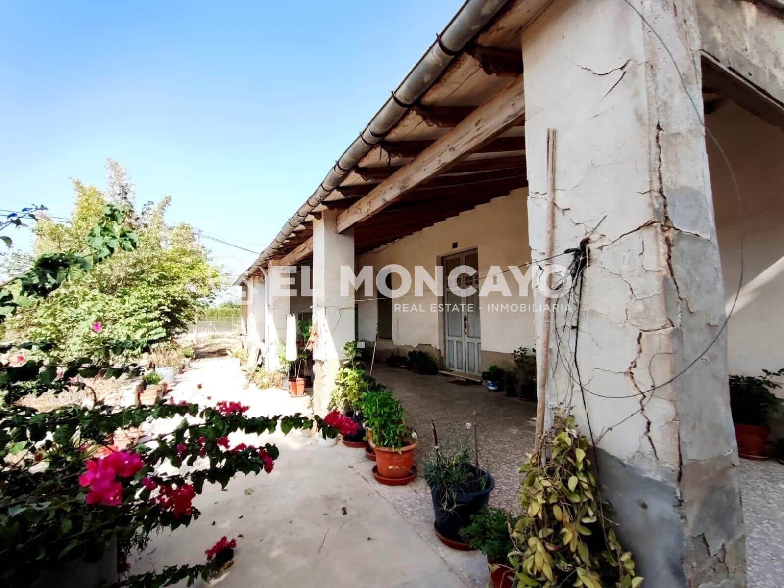 5 bedroom Finca/Country House for sale in La Hoya - € 225,000 (Ref: 10015569)