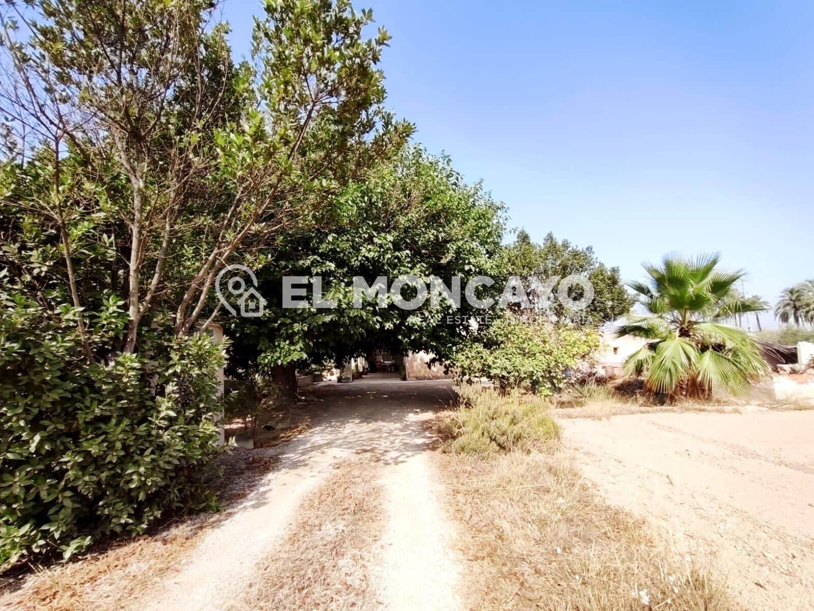 5 bedroom Finca/Country House for sale in La Hoya - € 225,000 (Ref: 10015569)