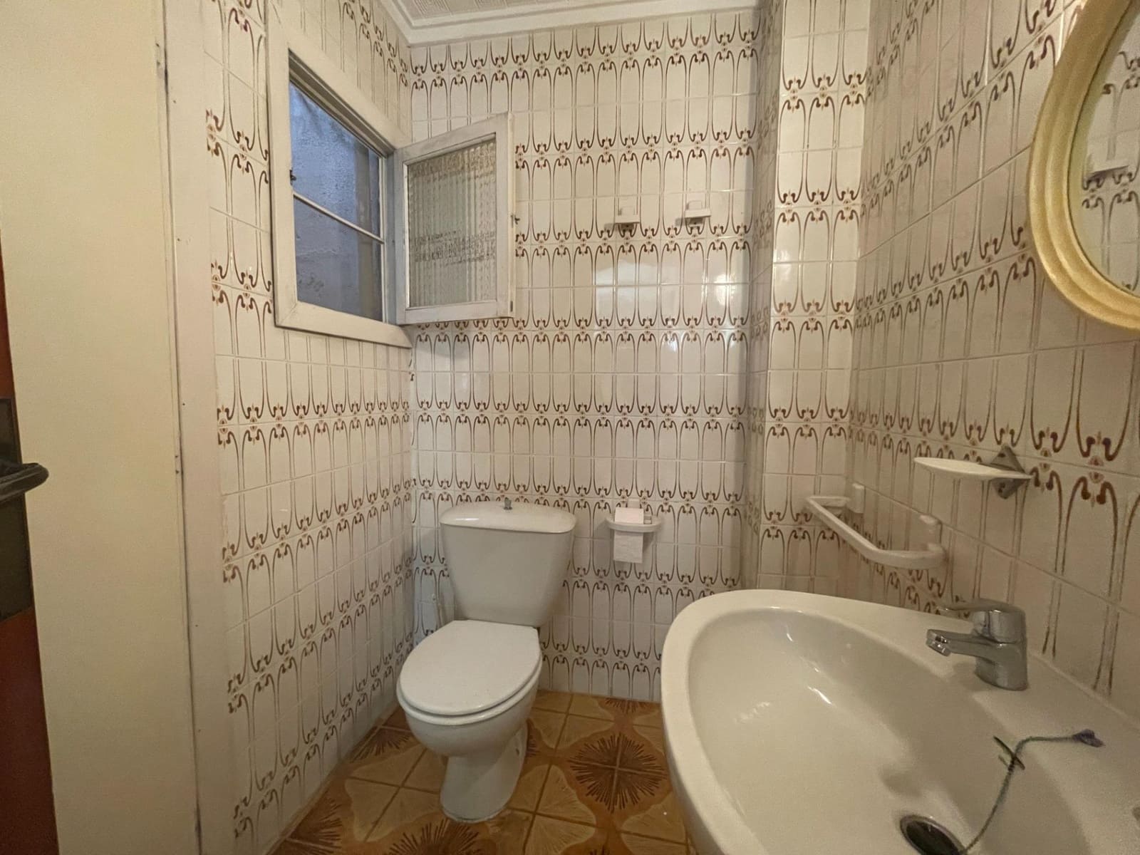 6 bedroom Townhouse for sale in Rojales with garage - € 265,000 (Ref: 10017517)