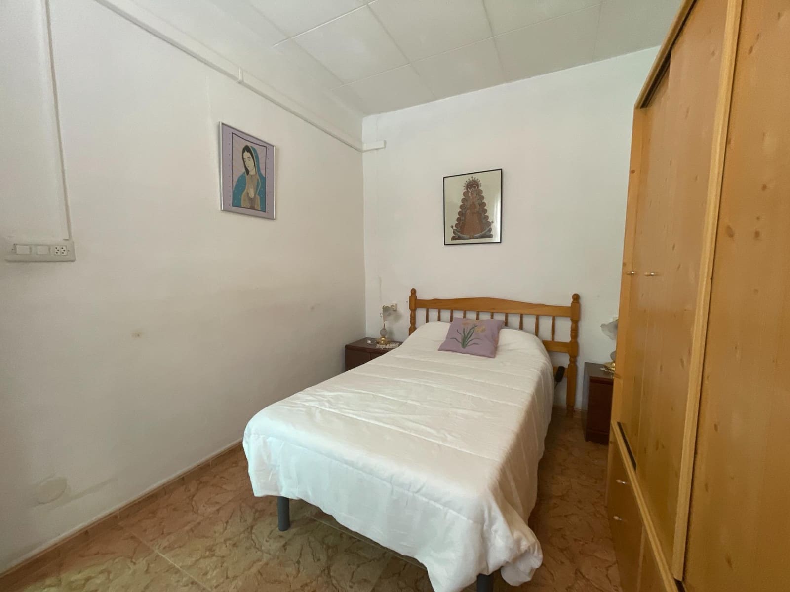 6 bedroom Townhouse for sale in Rojales with garage - € 265,000 (Ref: 10017517)