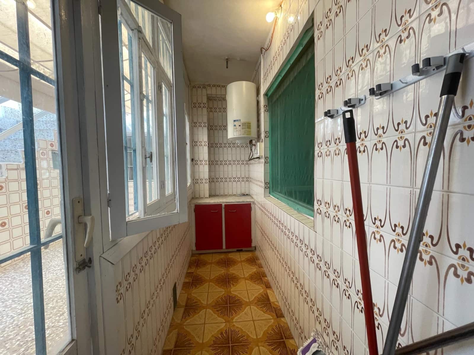 6 bedroom Townhouse for sale in Rojales with garage - € 265,000 (Ref: 10017517)