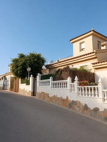 2 bedroom Bungalow for sale in Rojales with pool - € 185,000 (Ref: 10022471)
