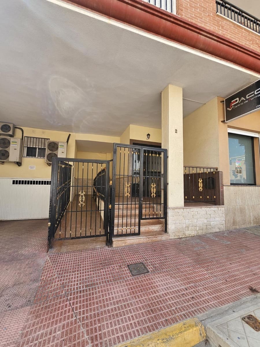 3 sypialnia Apartament na sprzedaż w Guardamar del Segura z garażem - 229 000 € (Ref: 10028881)