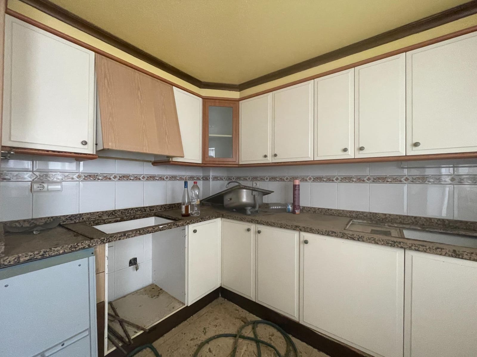 3 sypialnia Apartament na sprzedaż w Guardamar del Segura z garażem - 229 000 € (Ref: 10028881)