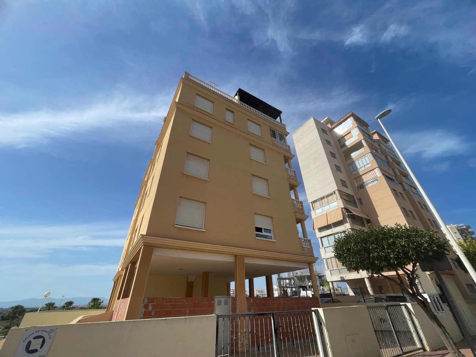 2 soveværelse Lejlighed til salg i Guardamar del Segura med swimmingpool - € 169.000 (Ref: 10028882)