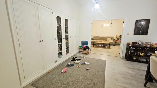 4 chambre Appartement à vendre à Guardamar del Segura avec garage - 349 000 € (Ref: 10041104)