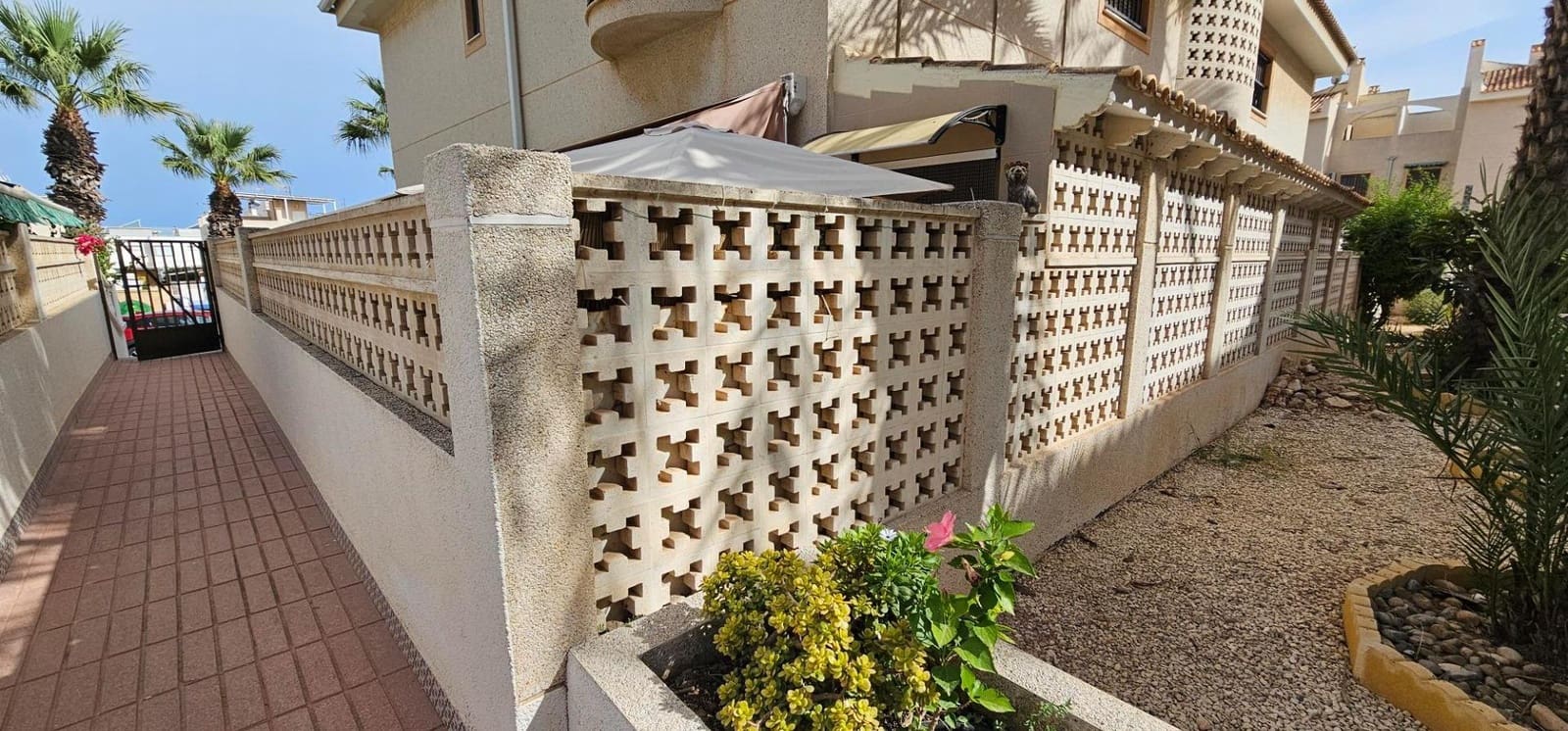 3 bedroom Bungalow for sale in Guardamar del Segura with pool garage - € 330,000 (Ref: 10043003)