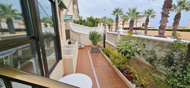3 chambre Bungalow à vendre à Guardamar del Segura avec piscine garage - 330 000 € (Ref: 10043003)