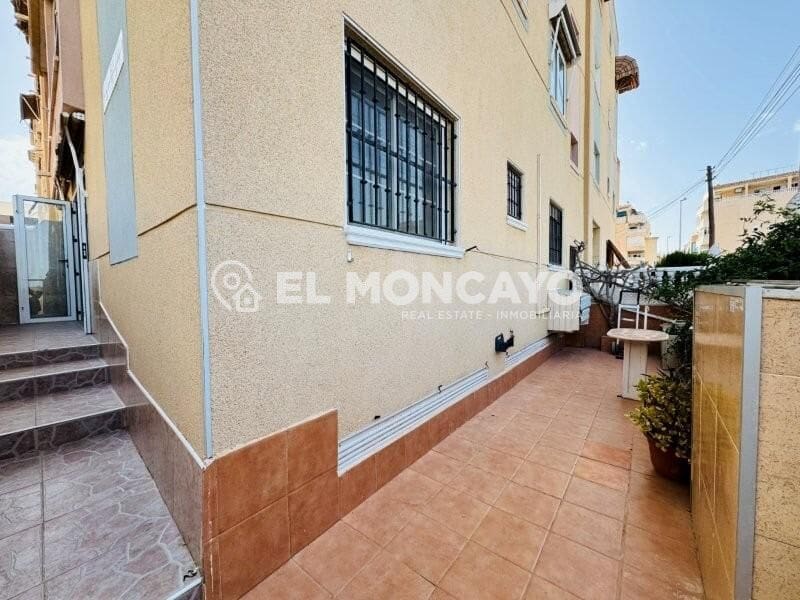 Apartamento de 2 habitaciones en Torrevieja en venta con piscina garaje - 169.000 € (Ref: 10043004)