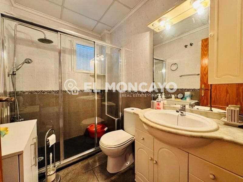 Apartamento de 2 habitaciones en Torrevieja en venta con piscina garaje - 169.000 € (Ref: 10043004)