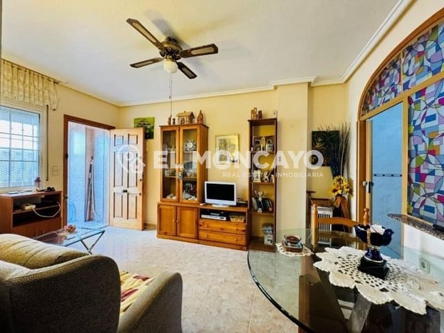 Apartamento de 2 habitaciones en Torrevieja en venta con piscina garaje - 169.000 € (Ref: 10043004)