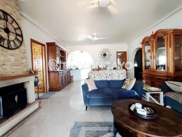 3 Zimmer Villa zu verkaufen in Catral mit Pool Garage - 449.000 € (Ref: 10049258)